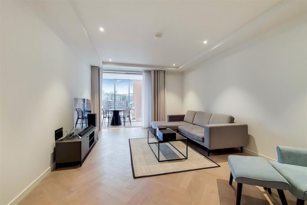 Property photo 1 of 16 2_Kitchen-Reception-2.Jpg