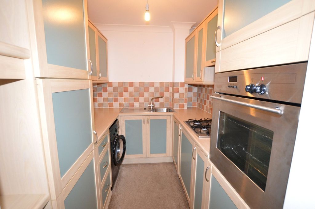 Property photo 2 of 6 Picture No. 14