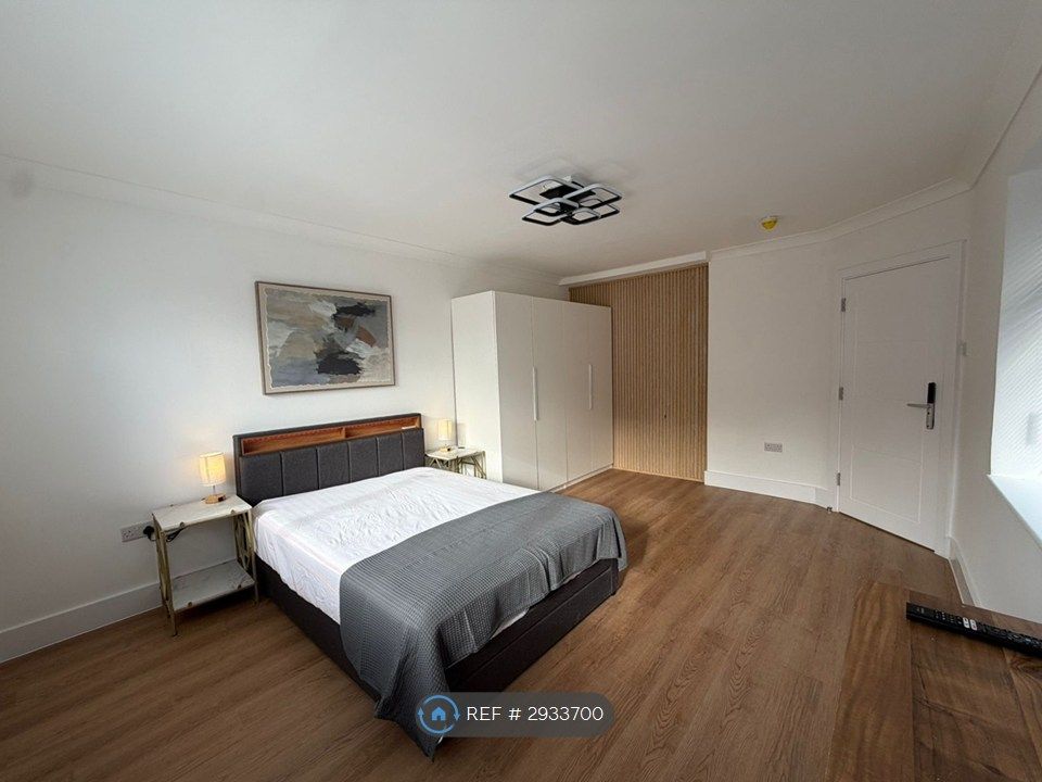 Property photo 2 of 15 Room 1