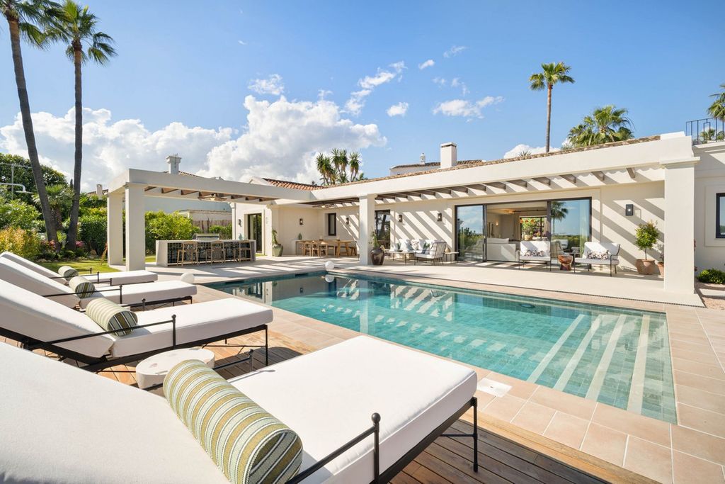 Property photo 1 of 50