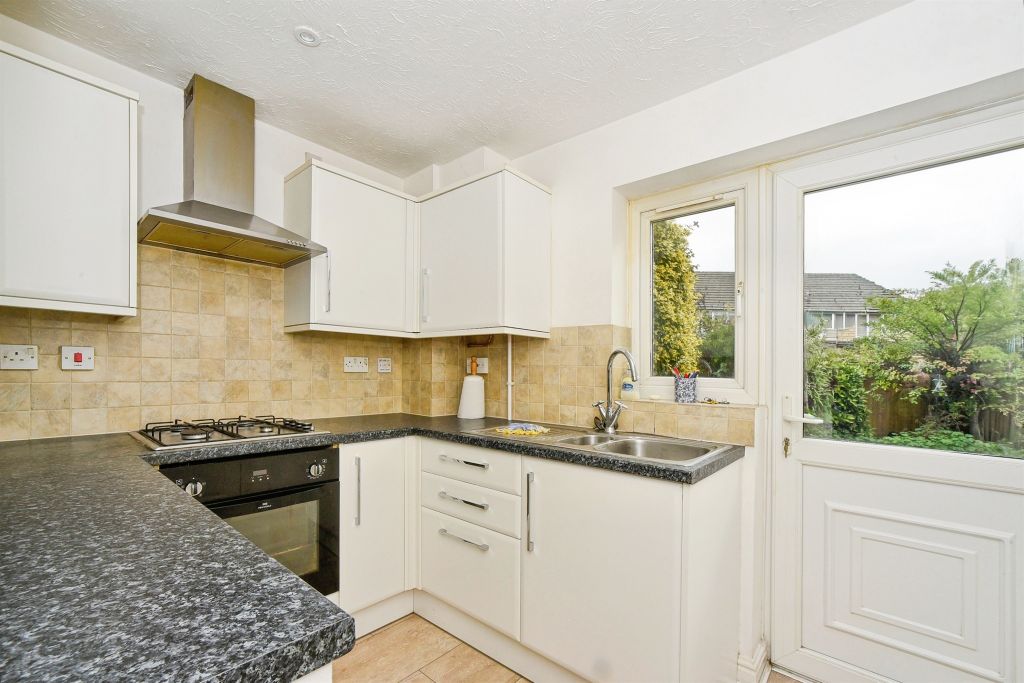 Property photo 3 of 17