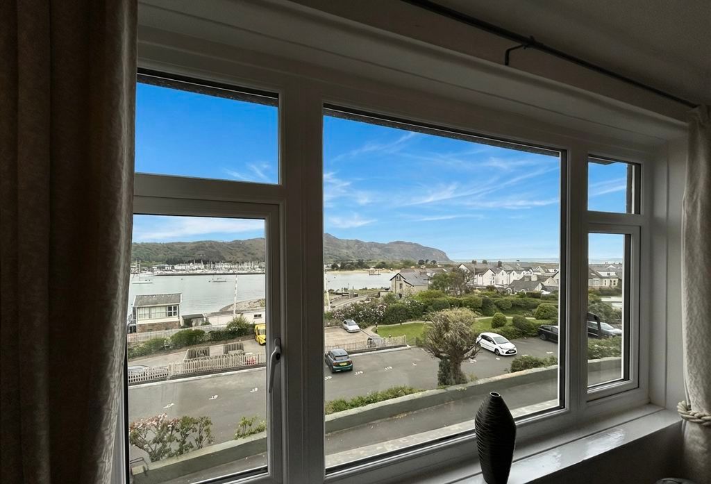 Additional image 9 of 2 bed flat for saleStation Road, Deganwy LL31