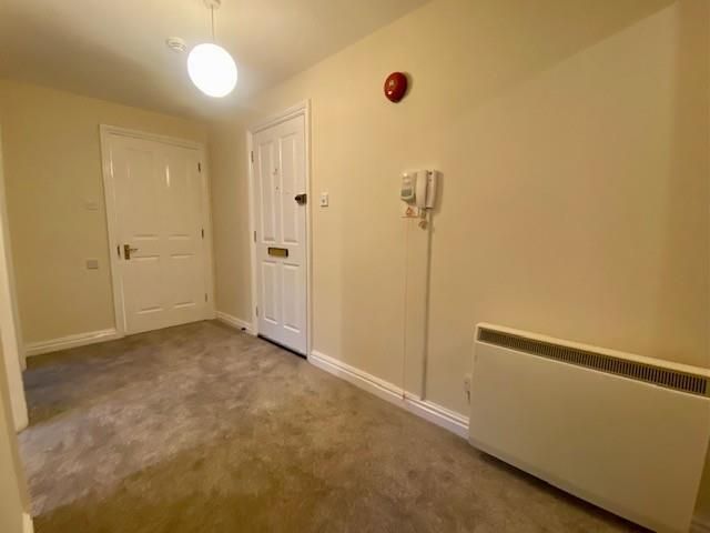 Property photo 2 of 13 Entrance Hall 2