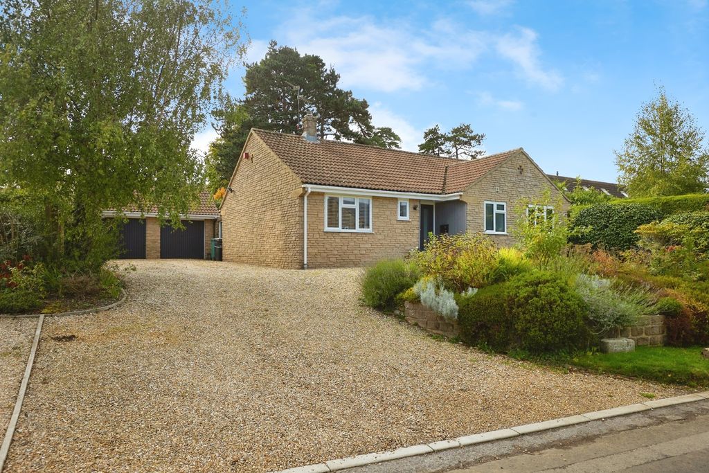 Property photo 1 of 17 Front