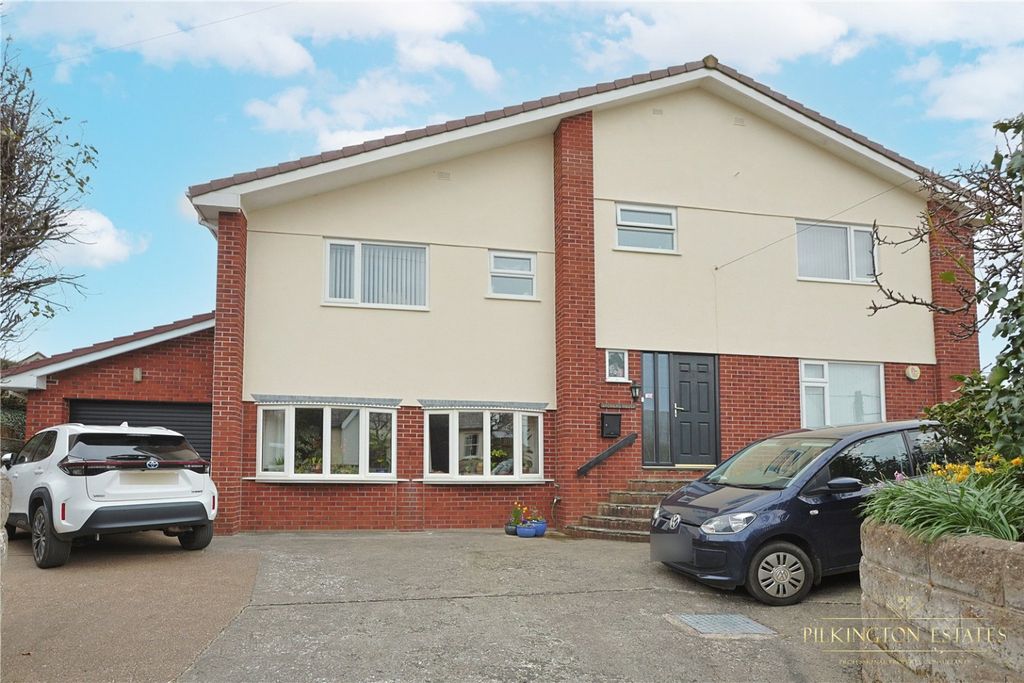 Property photo 1 of 20 4272160