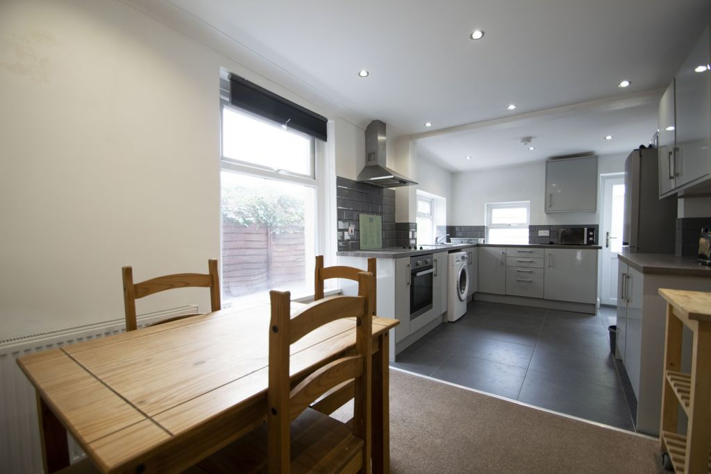 Property photo 2 of 13 Photo 2