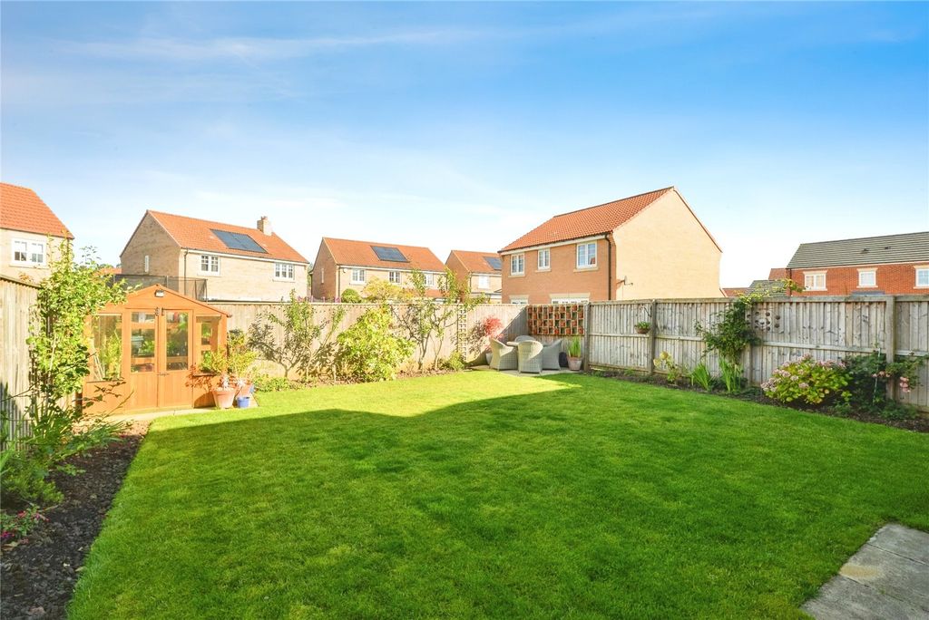 Property photo 2 of 17 Picture No. 05