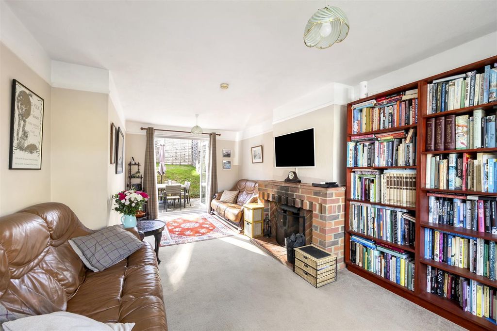 Property photo 3 of 18