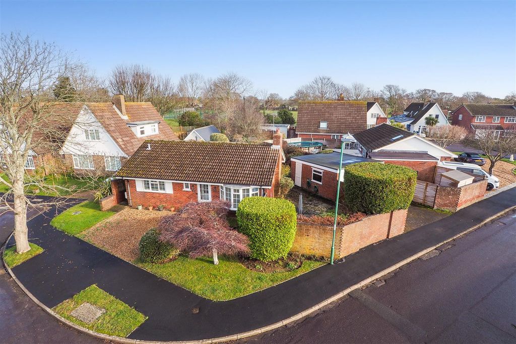 Property photo 2 of 31 Ph33_6378976.Jpg