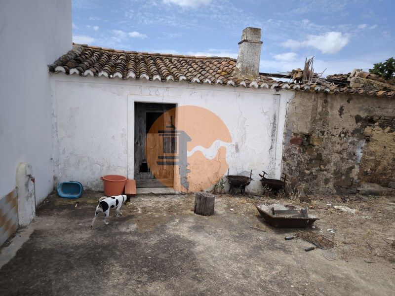 Property photo 1 of 58