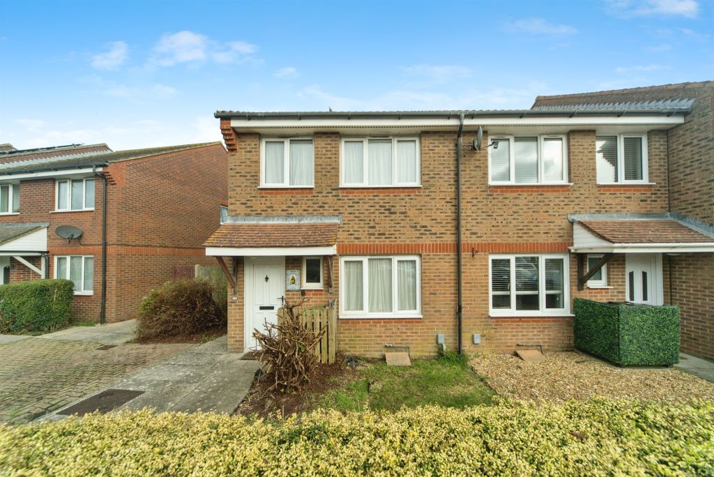 Property photo 2 of 17