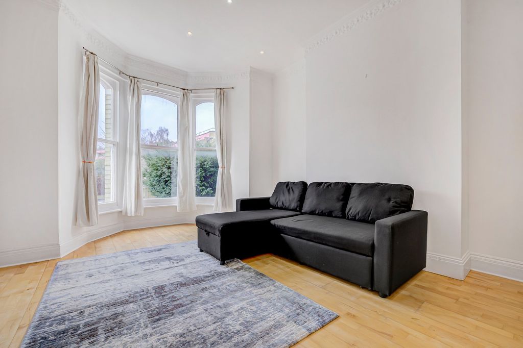 Property photo 2 of 8 Picture No. 09