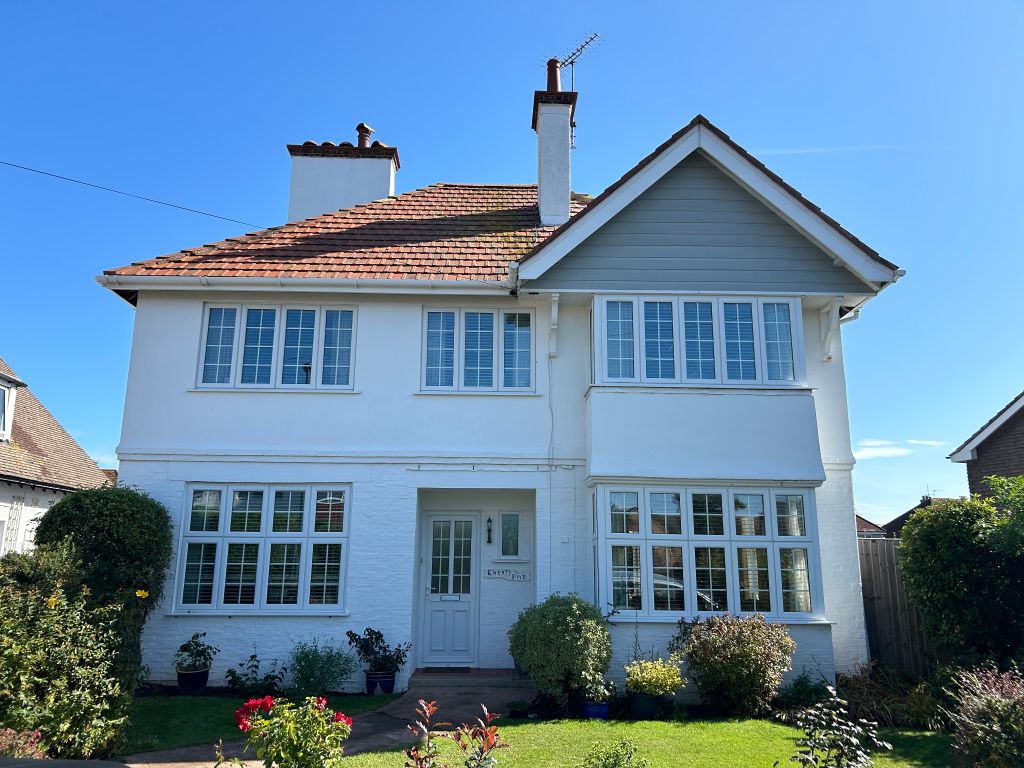 Property photo 1 of 19 Front