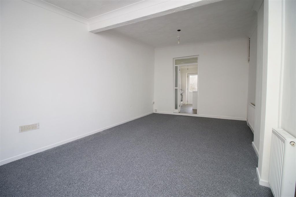 Additional image 16 of 3 bed semi-detached house to rentWhitting Street Porth, Porth CF39