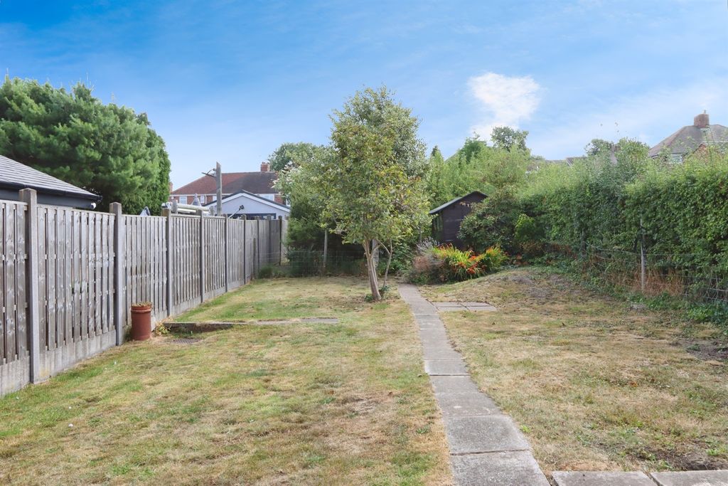 Property photo 2 of 18