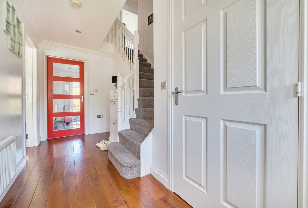 Property photo 3 of 20 1371593-12-68Fb8F...