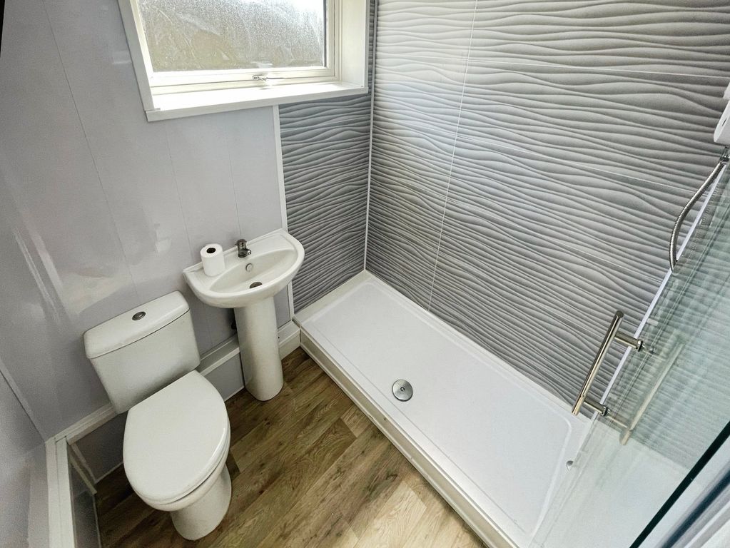 Property photo 3 of 9 Shower Room