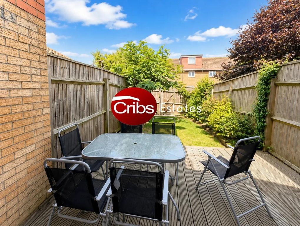 Property photo 1 of 11 2 Bedroom Terraced House Available To Let In Sw19 (Available For Short Let)
