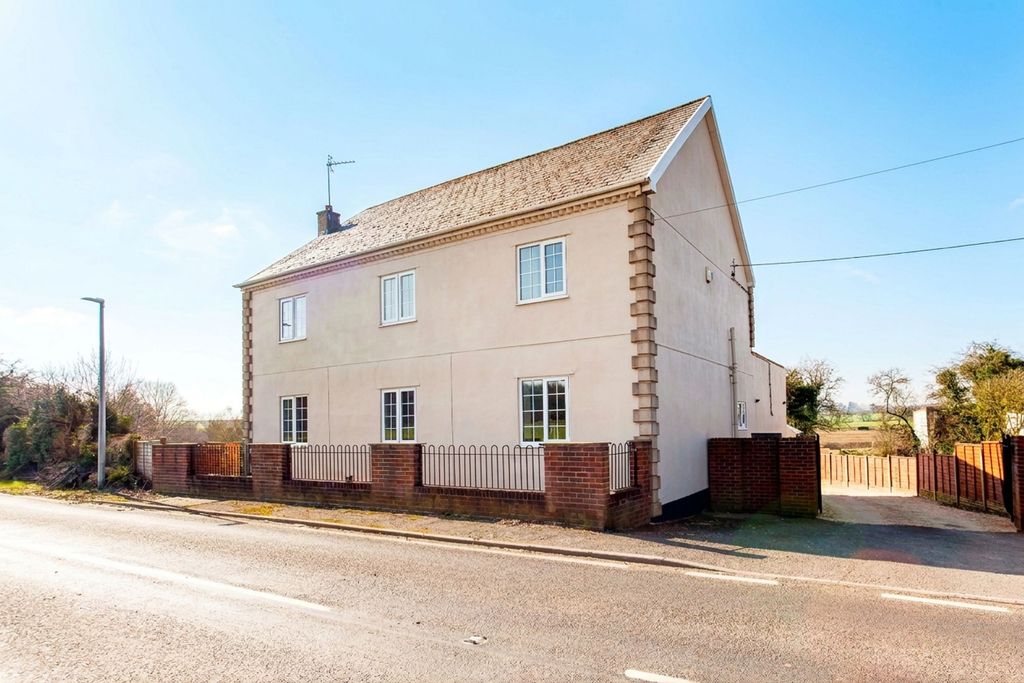 Property photo 1 of 58