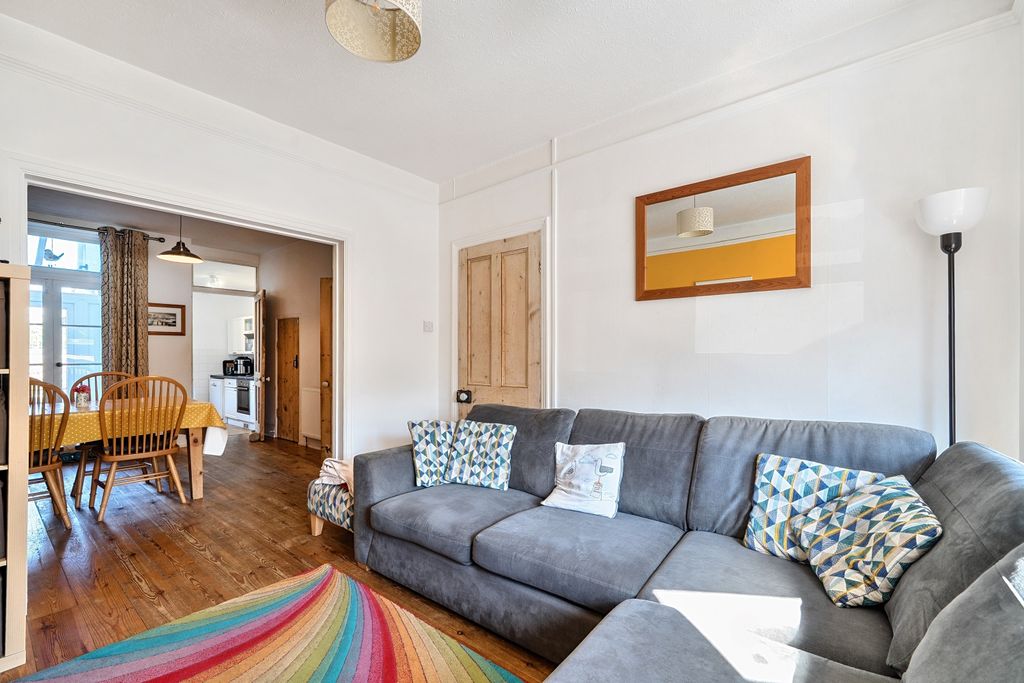 Property photo 2 of 19 1311446-9-6853Da34B295B