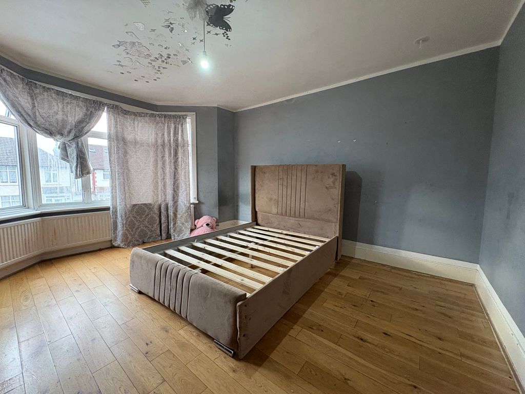 Property photo 3 of 8 Img_0064