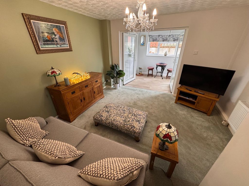 Property photo 2 of 11