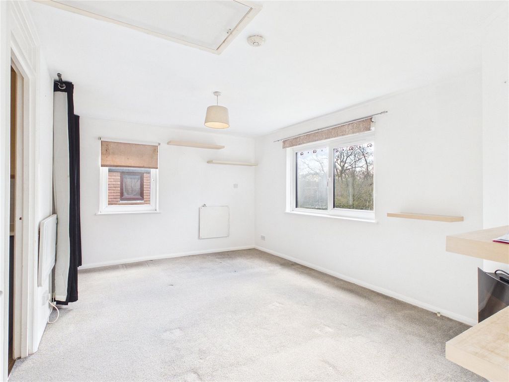 Property photo 3 of 7 Picture No. 04