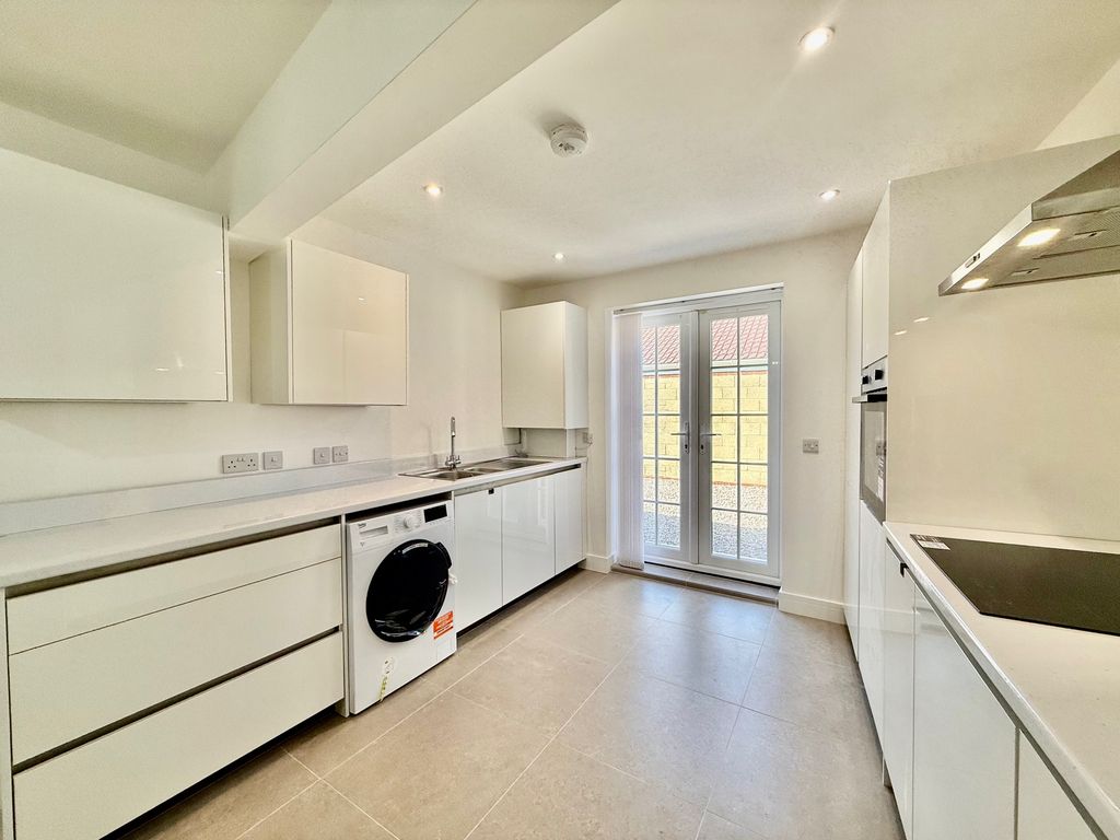 Property photo 1 of 15 Image