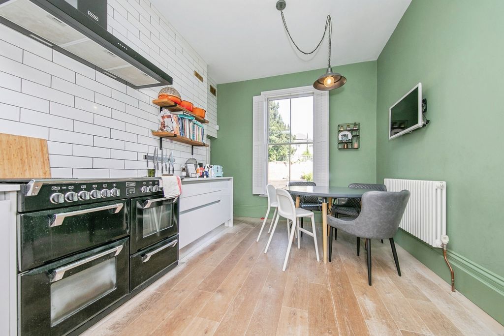 Property photo 2 of 29 Photo