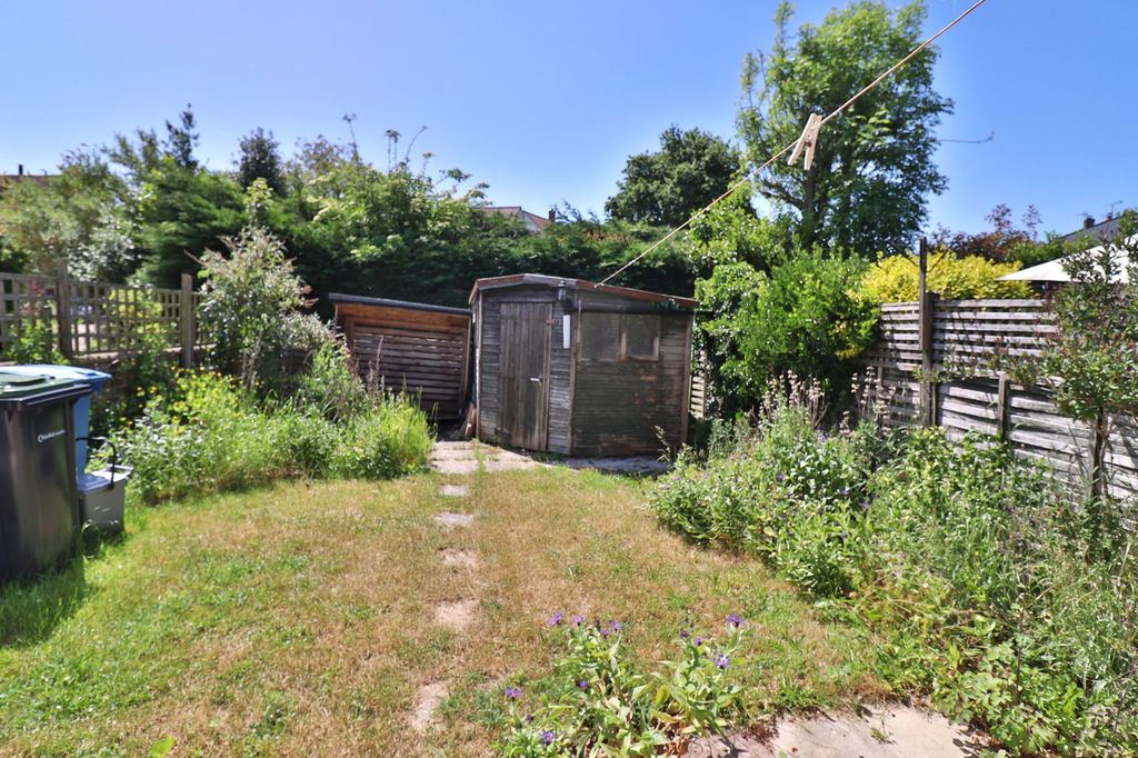 Property photo 2 of 8