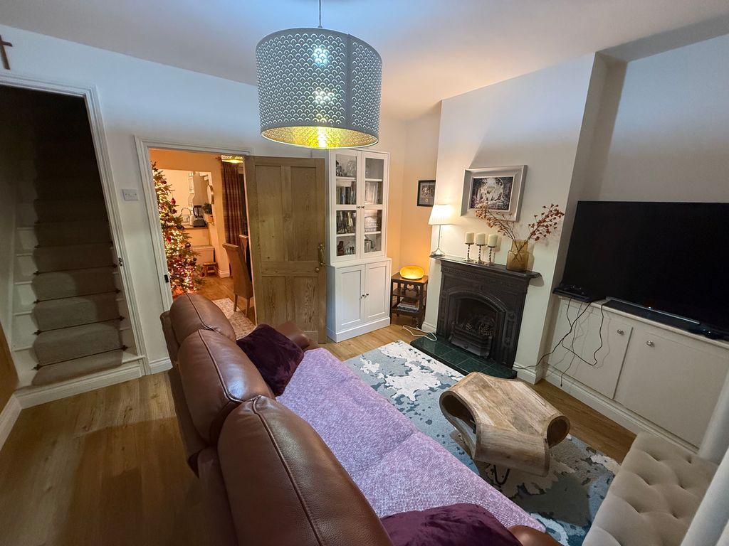 Property photo 2 of 14