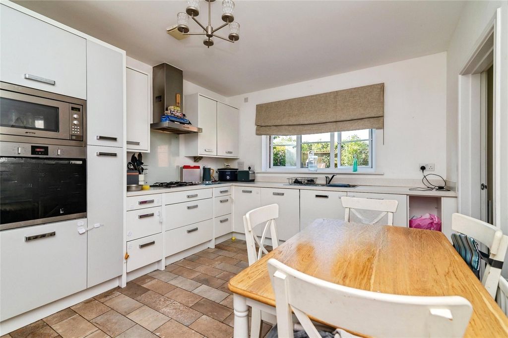 Property photo 3 of 24 Picture No. 61