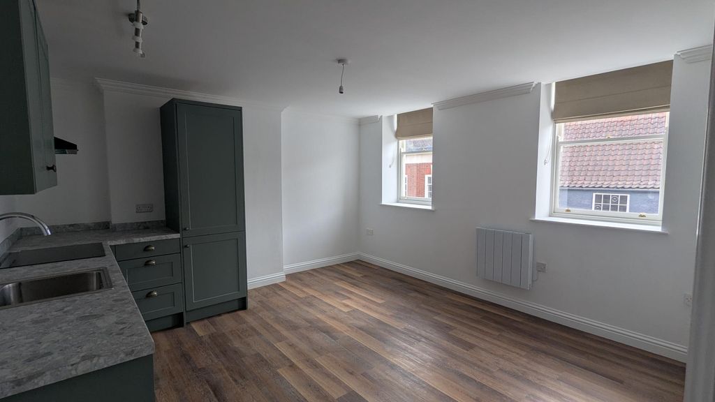 Property photo 1 of 3