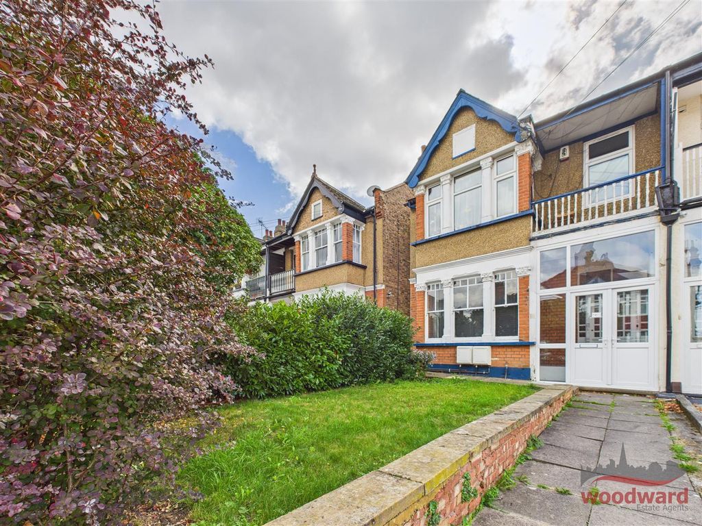Property photo 1 of 15 Cam05267G0-Pr0135-Still044.Jpg