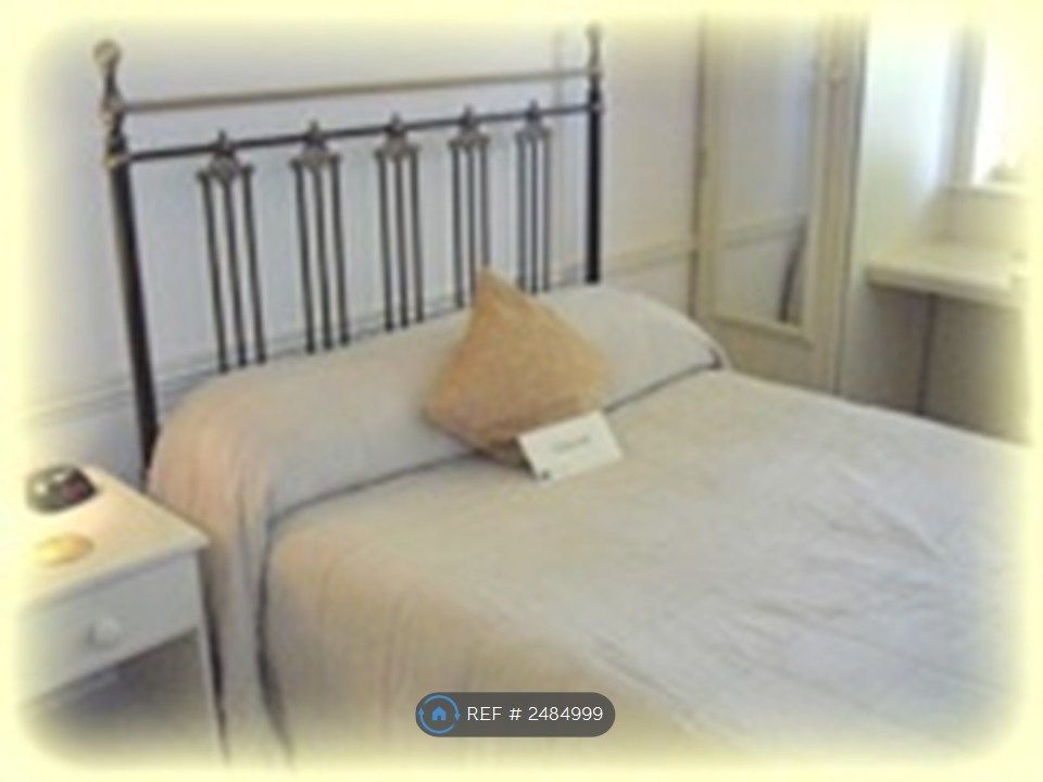 Property photo 3 of 7 Typical Double