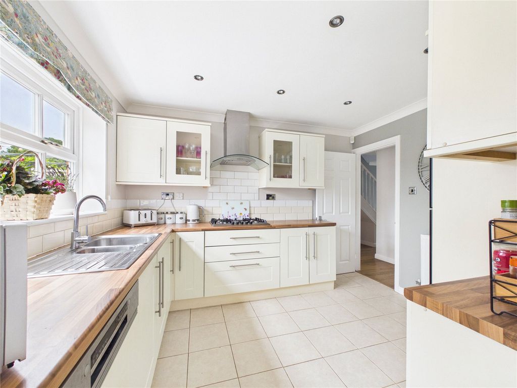 Property photo 2 of 28 Picture No. 63