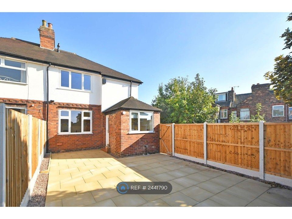 Property photo 2 of 16