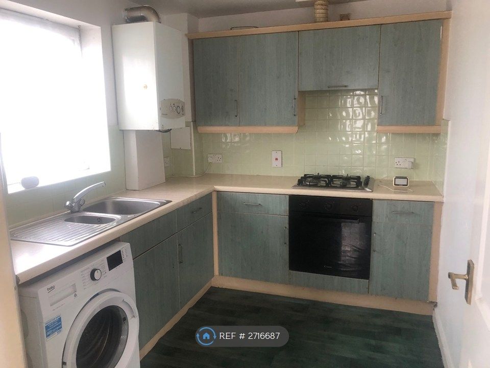 Property photo 2 of 8