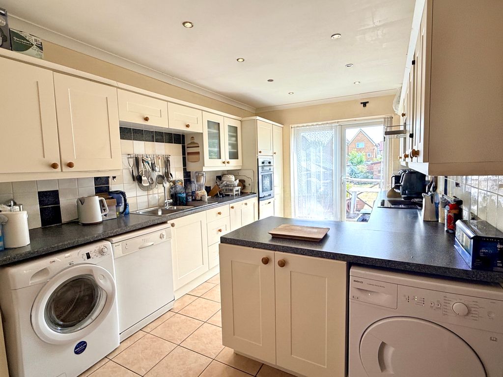 Property photo 2 of 15 Img_1294