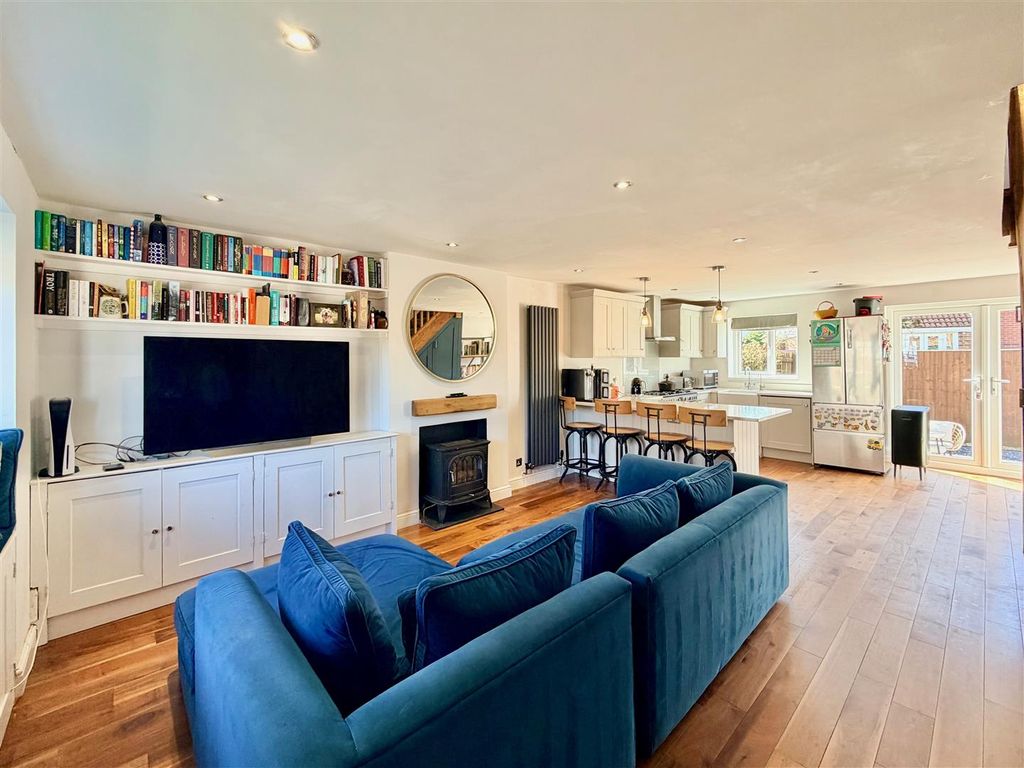 Property photo 2 of 16 Img_2767.Jpeg