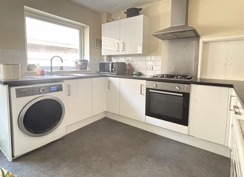 Property photo 2 of 14 Photo 6