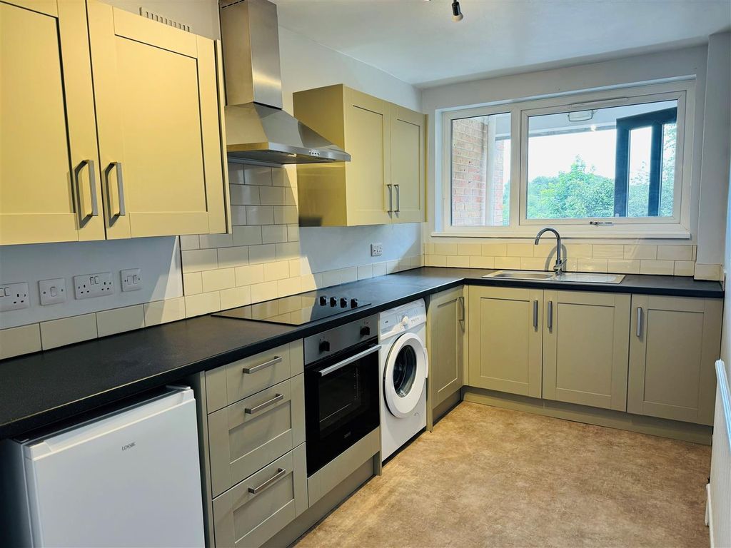 Property photo 2 of 10 MC11.Jpg