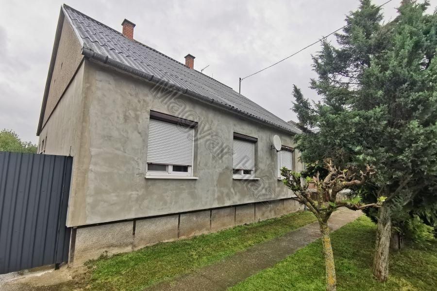 Property photo 1 of 6