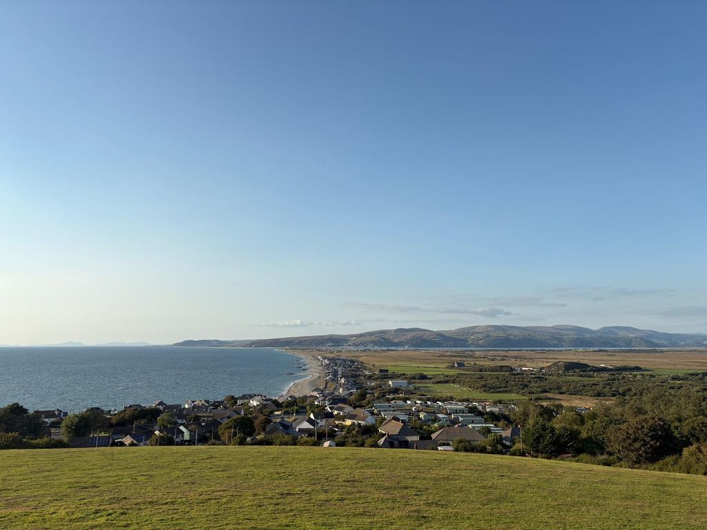 Property photo 3 of 26