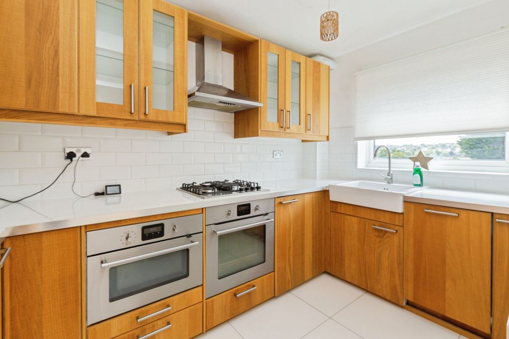 Property photo 2 of 17 2025-08-23-141Chilternparkavenueberkhamstedhp41Ez-1001862884-2845