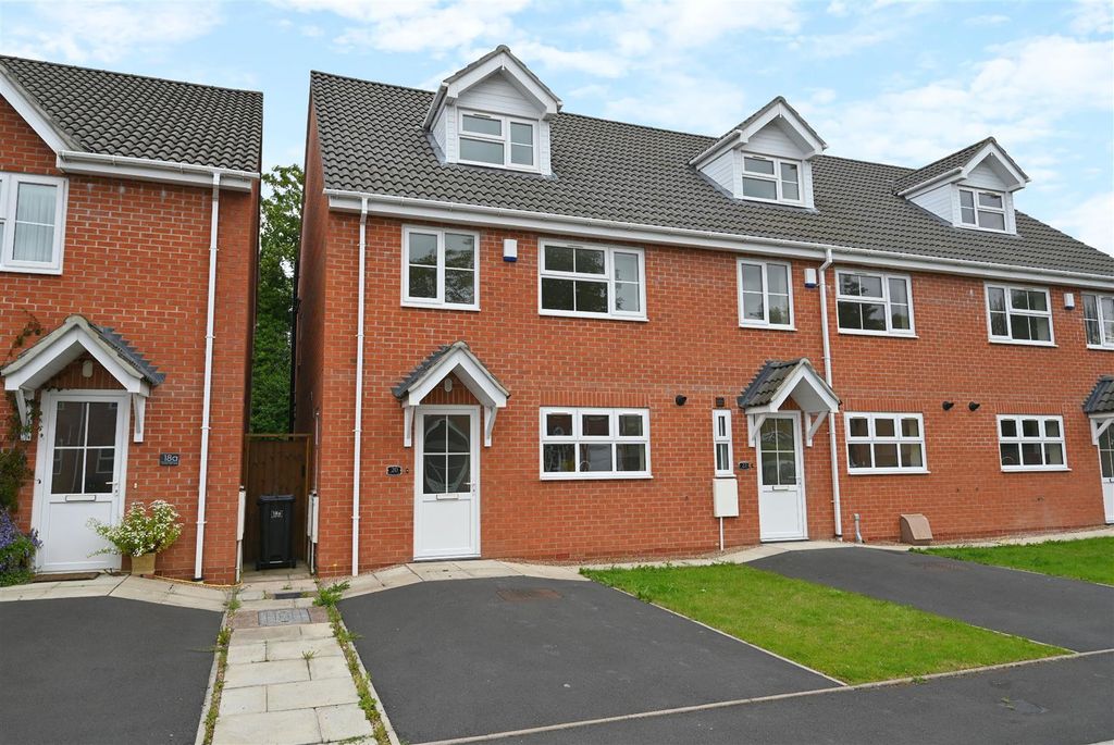 Property photo 1 of 18 20 Dobbs Mill Close.Jpg
