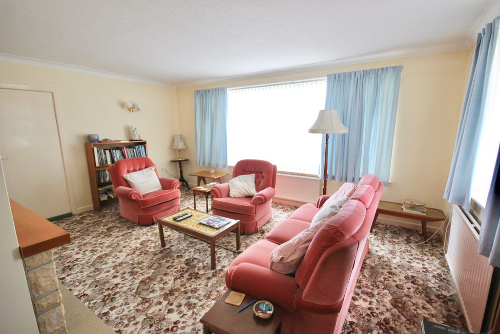 Property photo 3 of 25