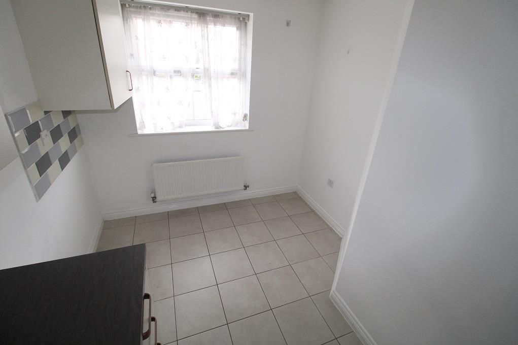 Property photo 3 of 19 Dining Area.Jpg