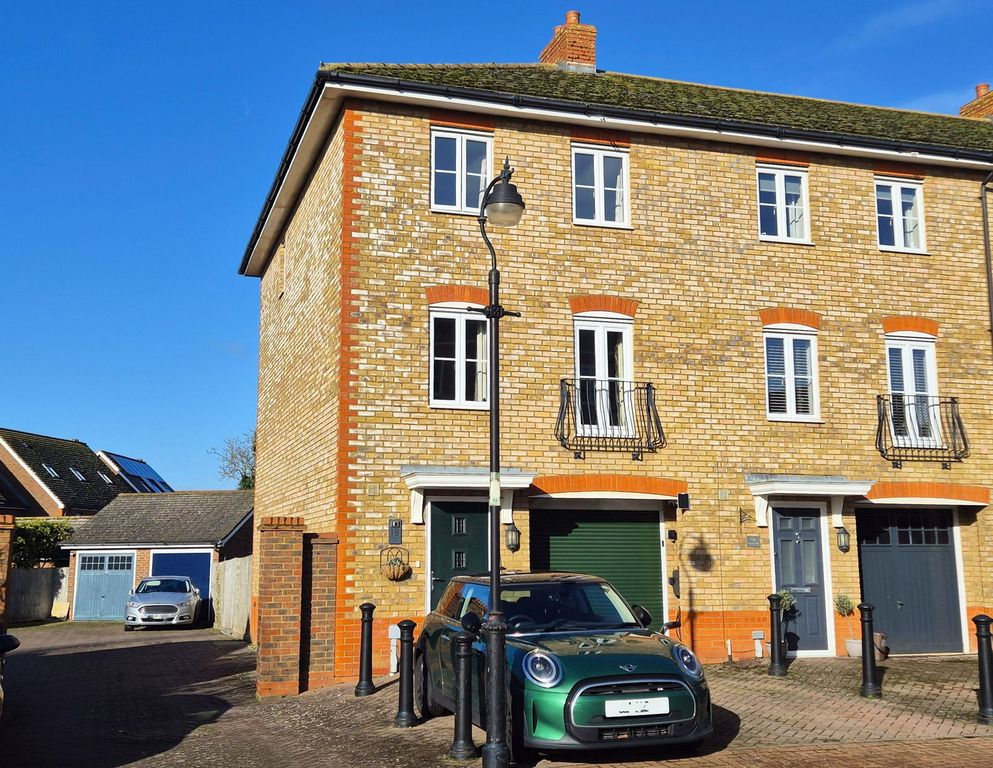 Property photo 1 of 26