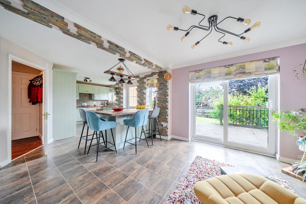 Property photo 2 of 21 1344644-13-68B727...